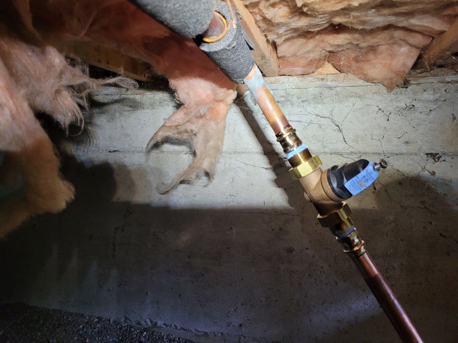 Fall Plumbing Checklist for Snohomish County and Whidbey Island Homes: What to Do Before the First Freeze
